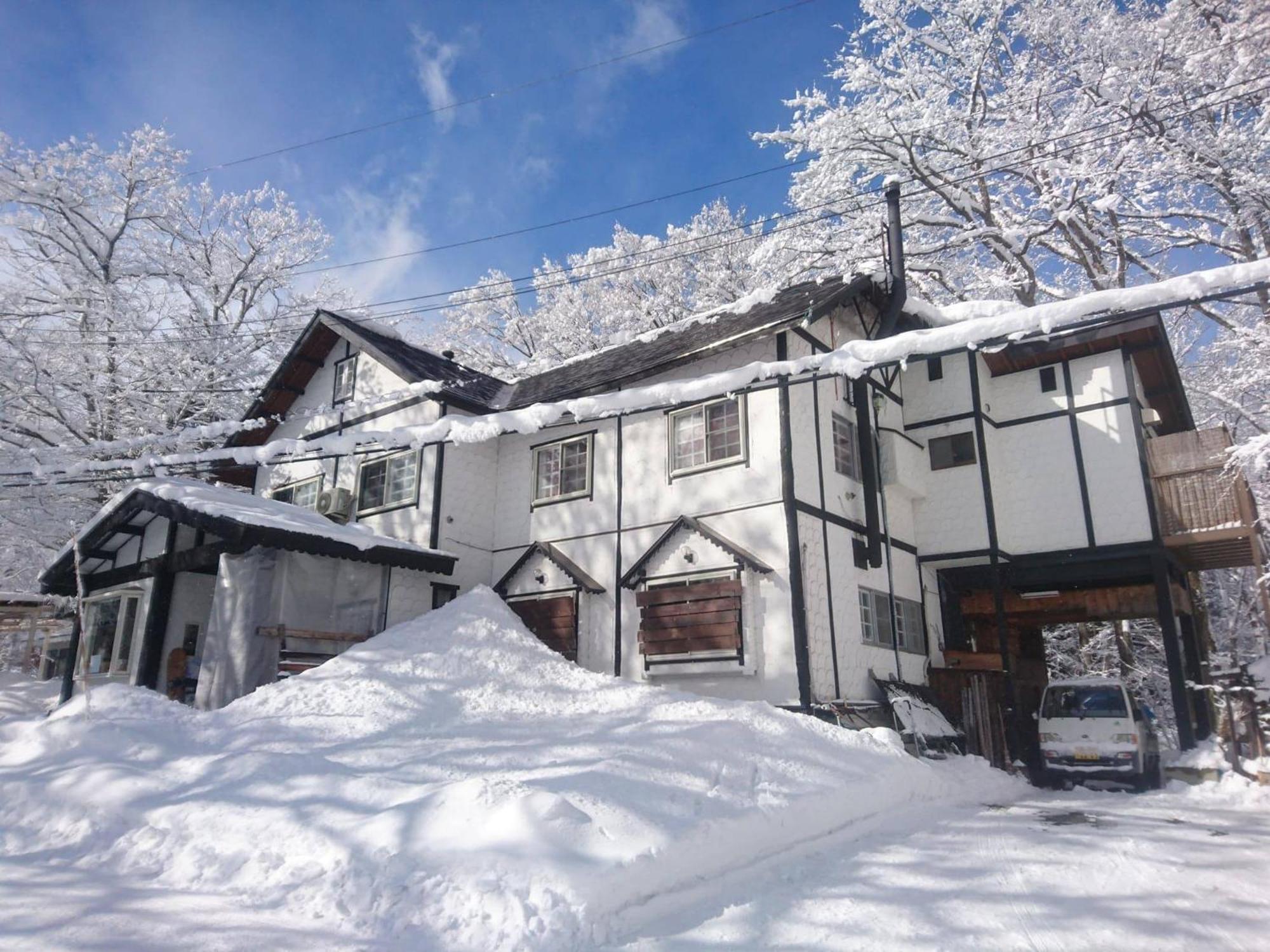 Hakuba Matata Lodge Экстерьер фото
